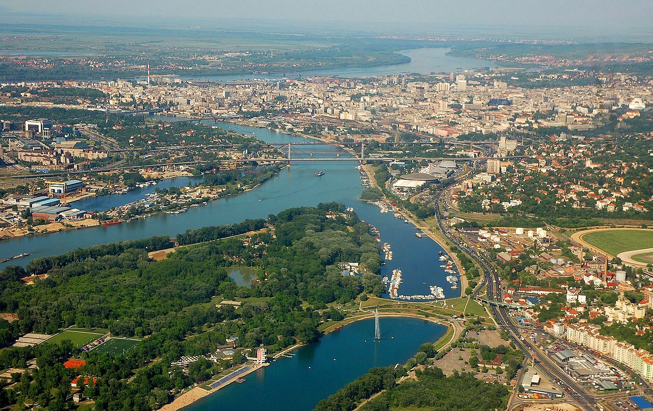 Beograd "časti" komunalce sa 41.800 dinara